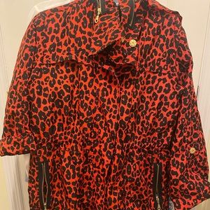 Stylish Women’s Rain Jacket Size XL